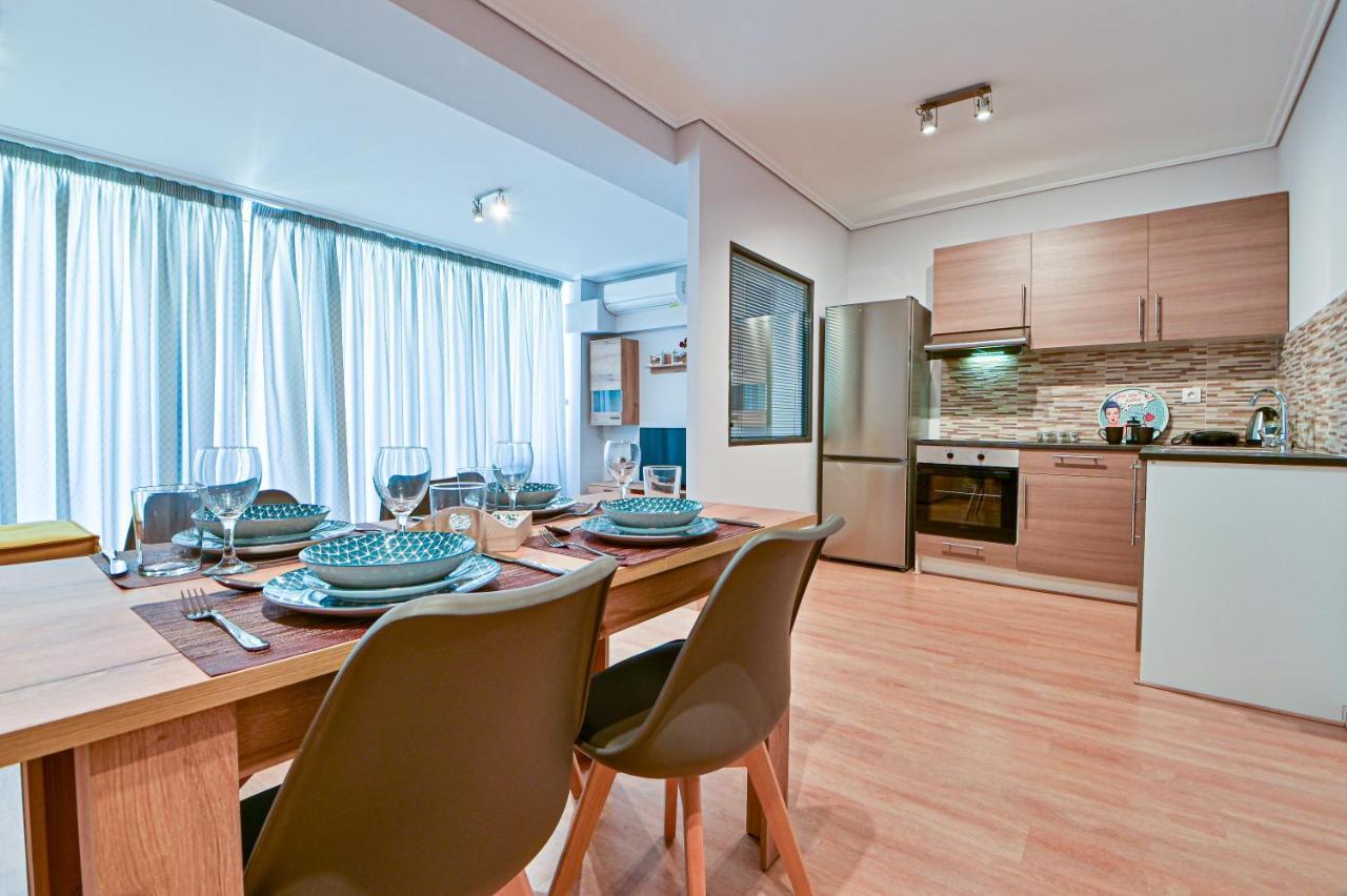 Cozy Apartment Located On The Piraeus Port Area Exterior photo