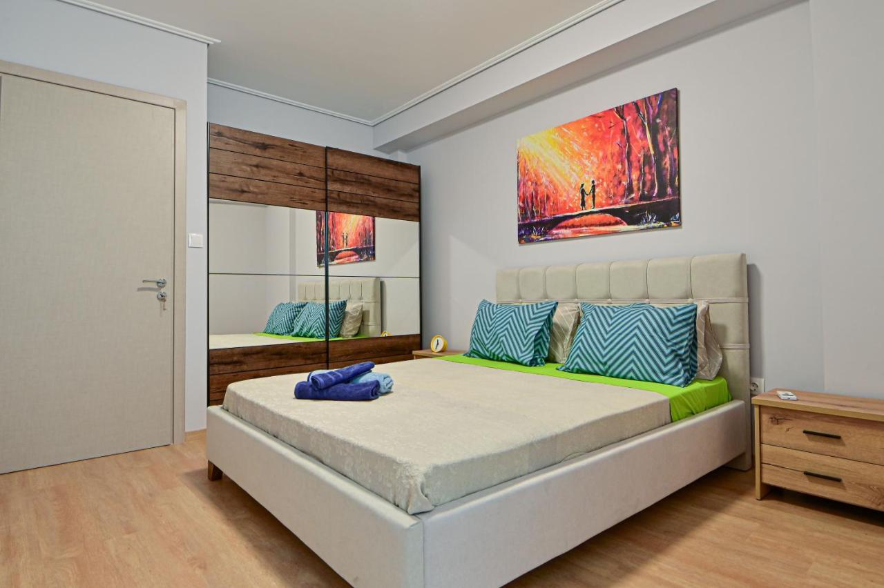 Cozy Apartment Located On The Piraeus Port Area Exterior photo